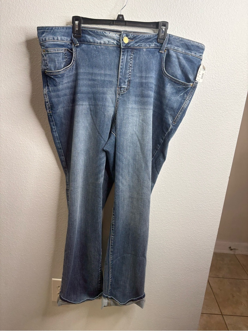 Maurice’s Mid rise Everflex Straight Jeans Size 20W NWT
